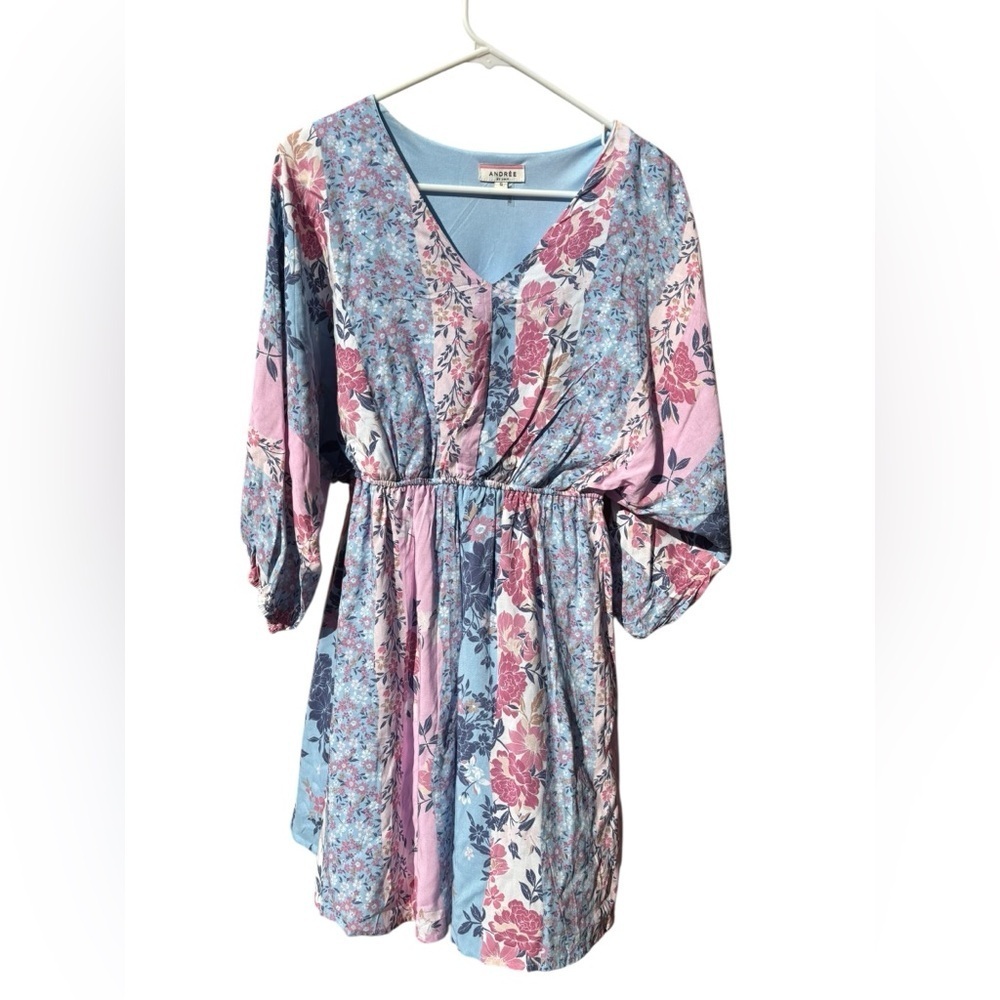 ANDREE BY UNIT Blue Fabric Detail